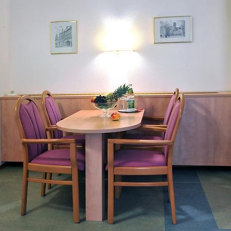 Pommersfelden Hotel Gruener Baum מראה חיצוני תמונה