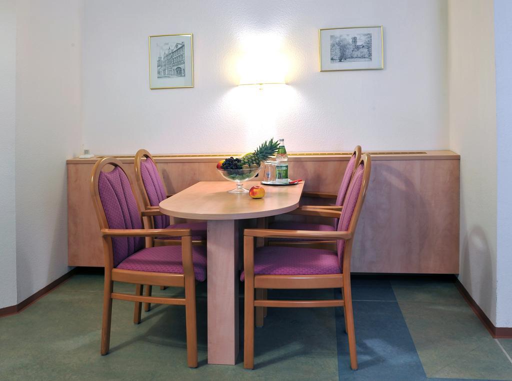 Pommersfelden Hotel Gruener Baum מראה חיצוני תמונה